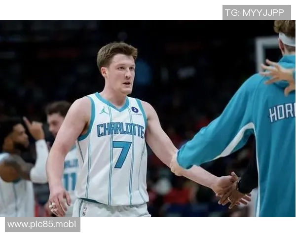 NBA战报:克尼佩尔24分,黄蜂109-99击败火箭 NBA战报:克尼佩尔24分,黄蜂109-99击败火箭